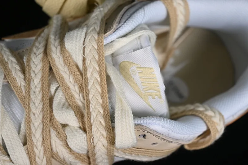 All Categories Nk SB Dunk Series Nk SB Dunk Low Low-top Sneakers Nk Dunk Low Panda Prank Space Exploration-Interstellar Exploration Mocha SB Strap Low-top Casual Sneakers DV0833-100